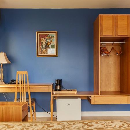 Auberge De La Riviere Saguenay Ла-Бе Экстерьер фото
