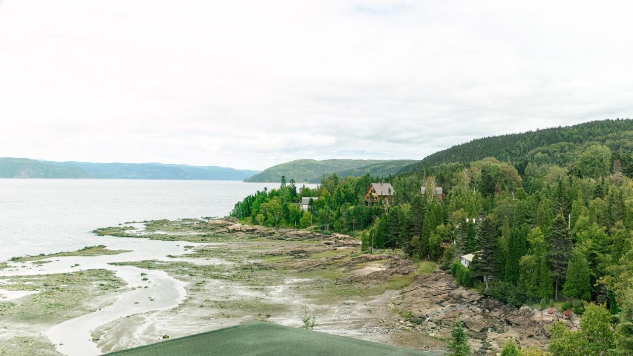 Auberge De La Riviere Saguenay Ла-Бе Экстерьер фото